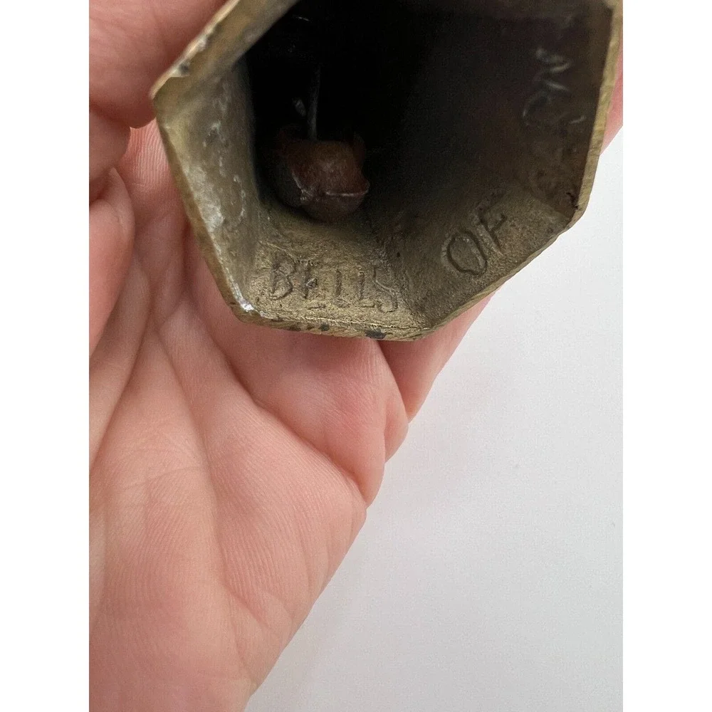 Unbranded vintage gold