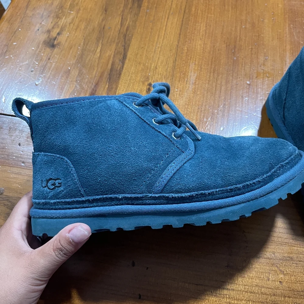 UGG excellent preowned