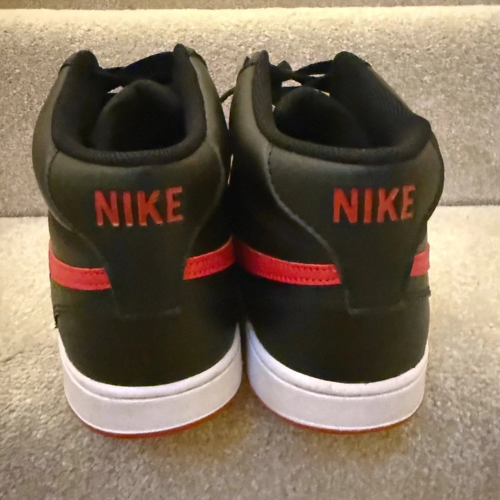 Nike black red