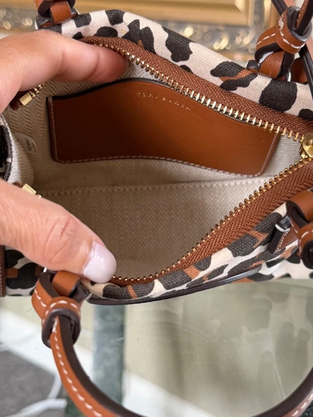 Tory Burch looks use