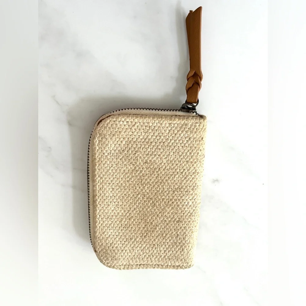 Universal Thread posted brown