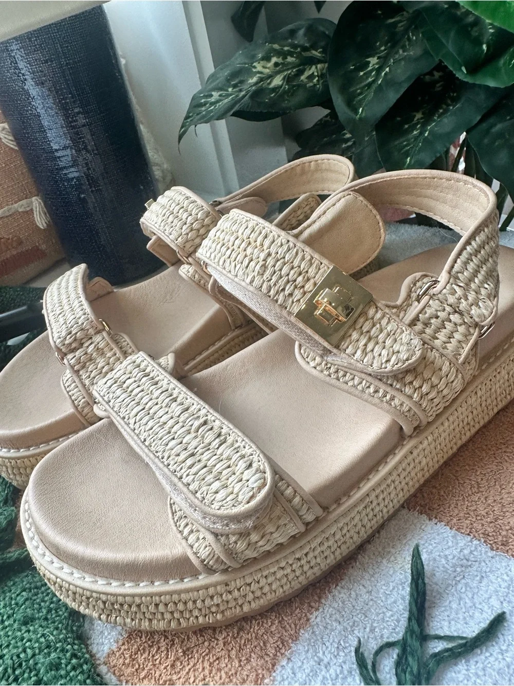 Steve Madden woven platform
