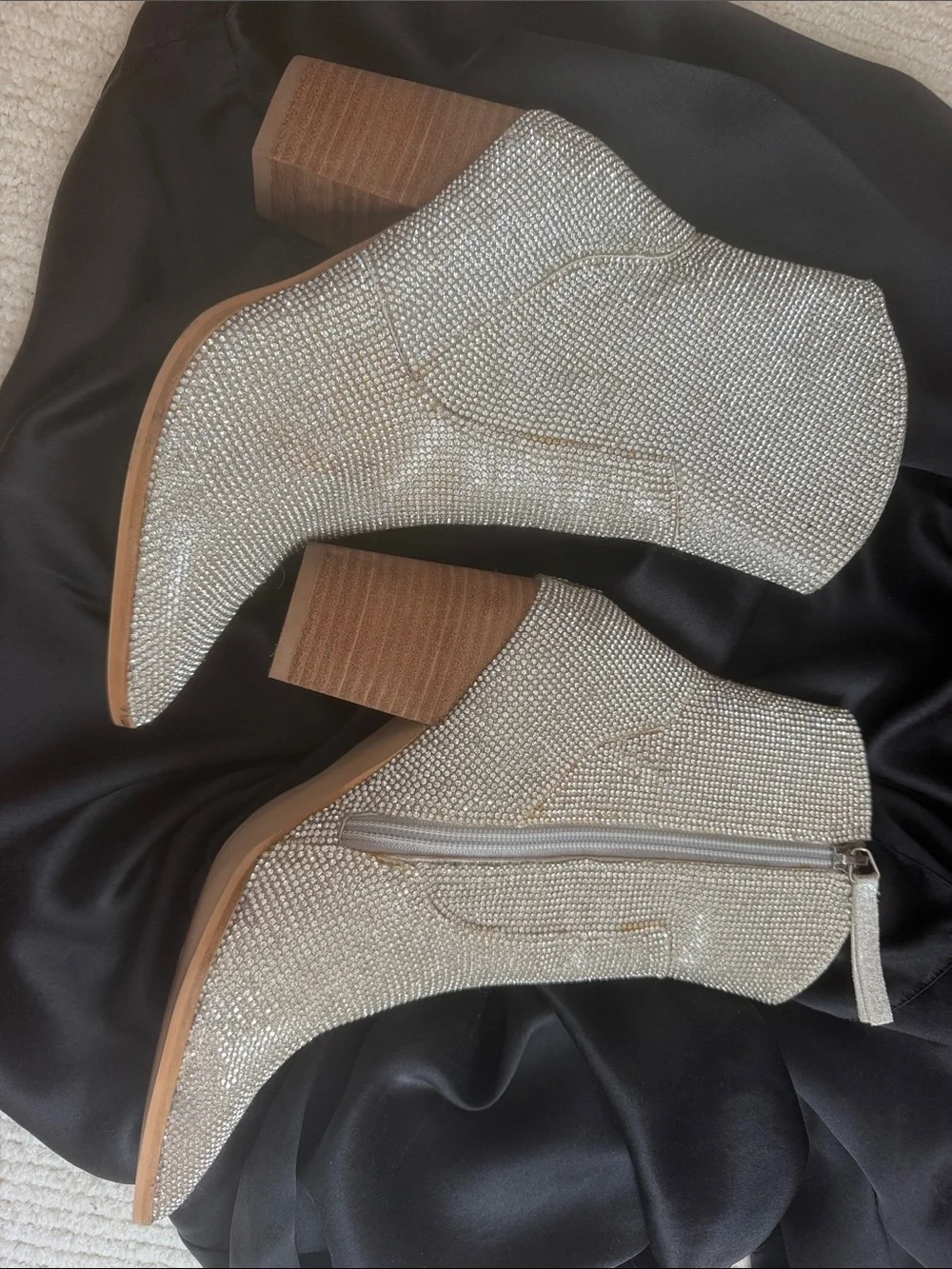 Steve Madden eye catching