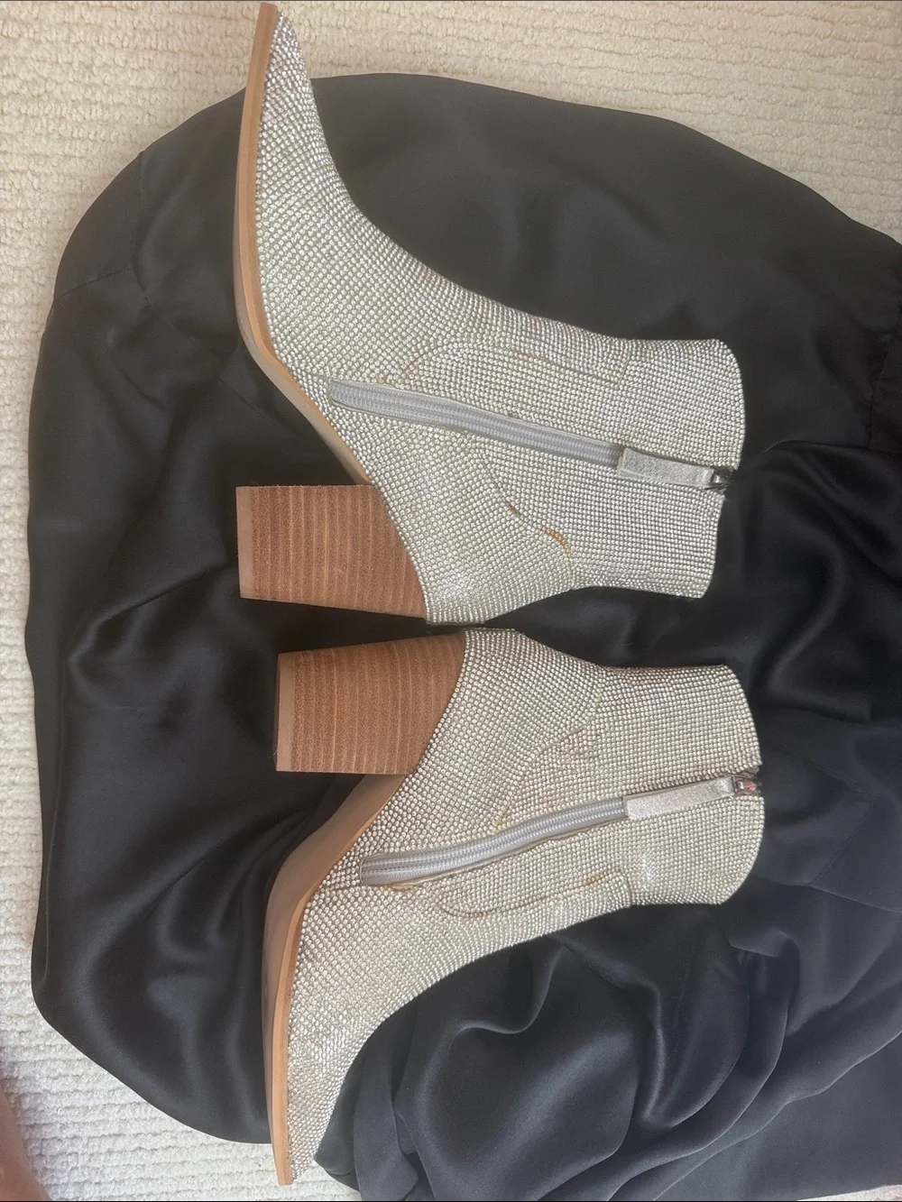 Steve Madden eye catching