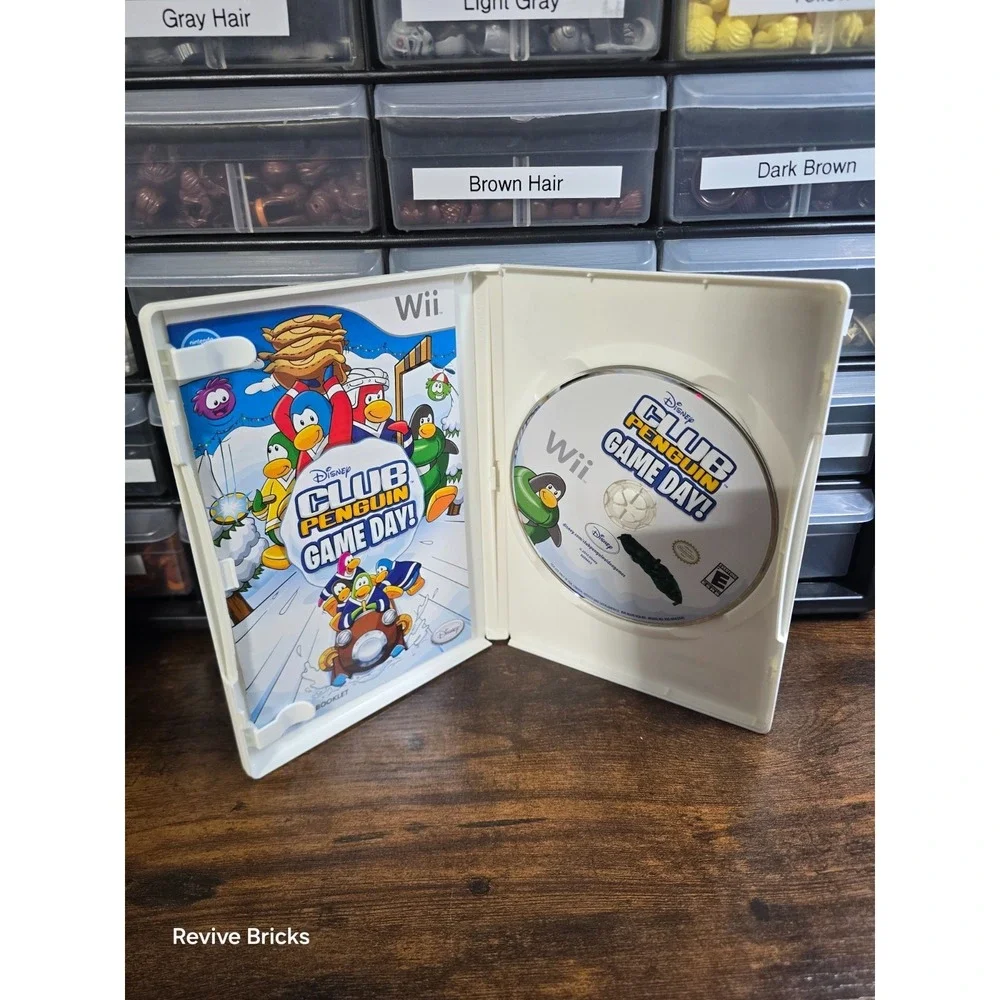 N/A club penguin