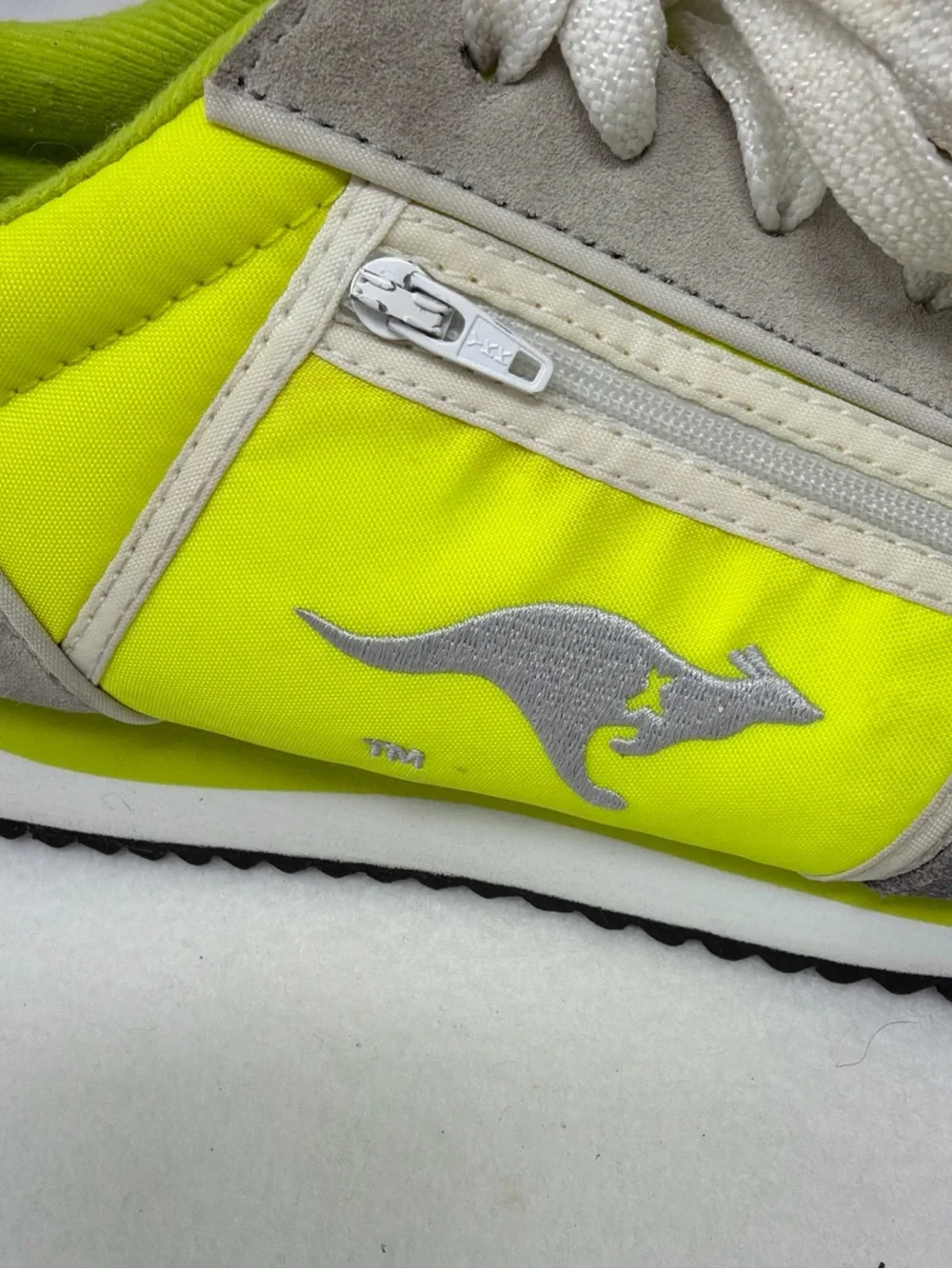 Vintage Y2K kangaROOS Neon Yellow & Gray Men’s Shoes Size 10