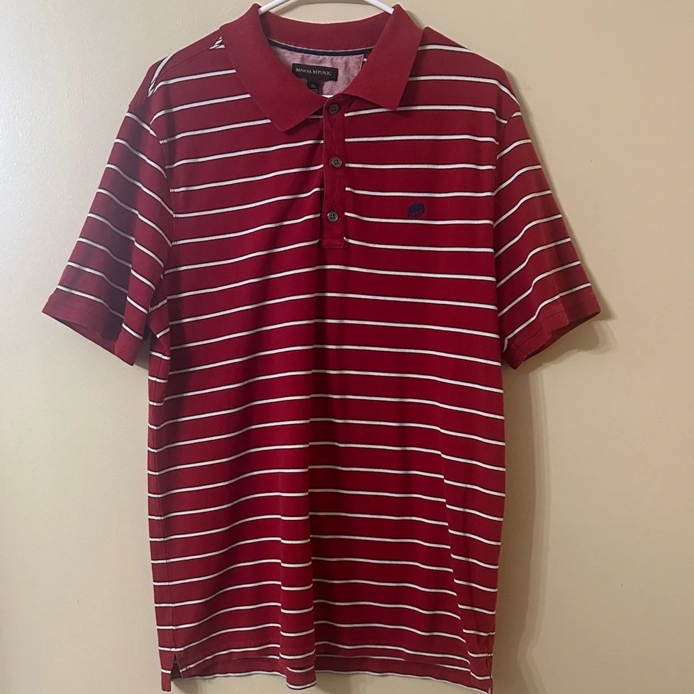 Banana Republic Men's Red and White Striped Polo Shirt