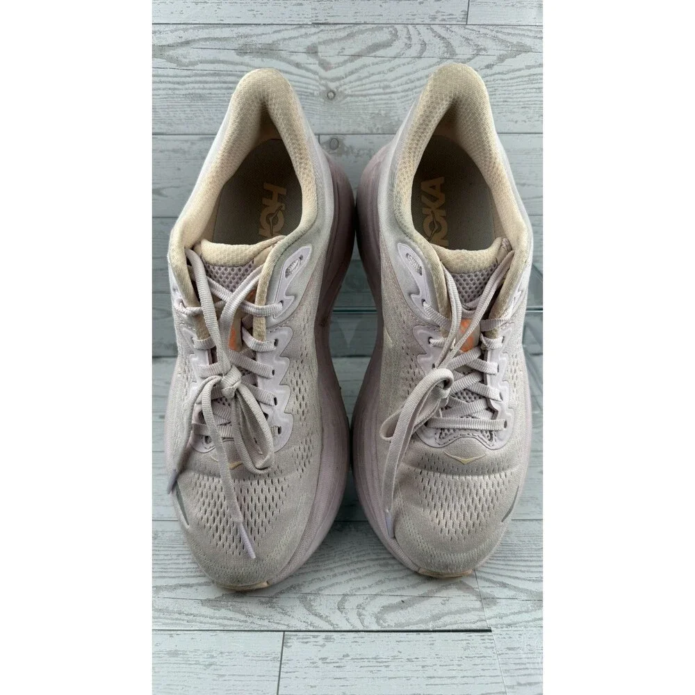 Hoka One One wear tread