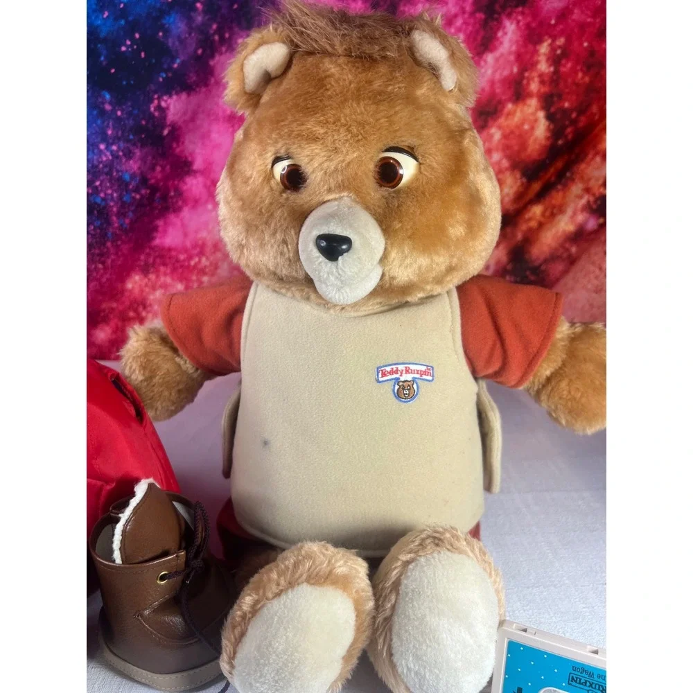 Vintage Working Teddy Ruxpin Bear 1985 with 3 piece outfit and Cassette Tape