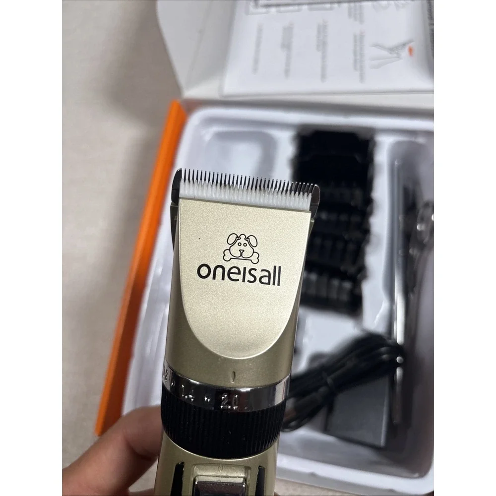 oneisall PRO Cordless Fur Clipper Kit with Comb Guides & Charging Cable