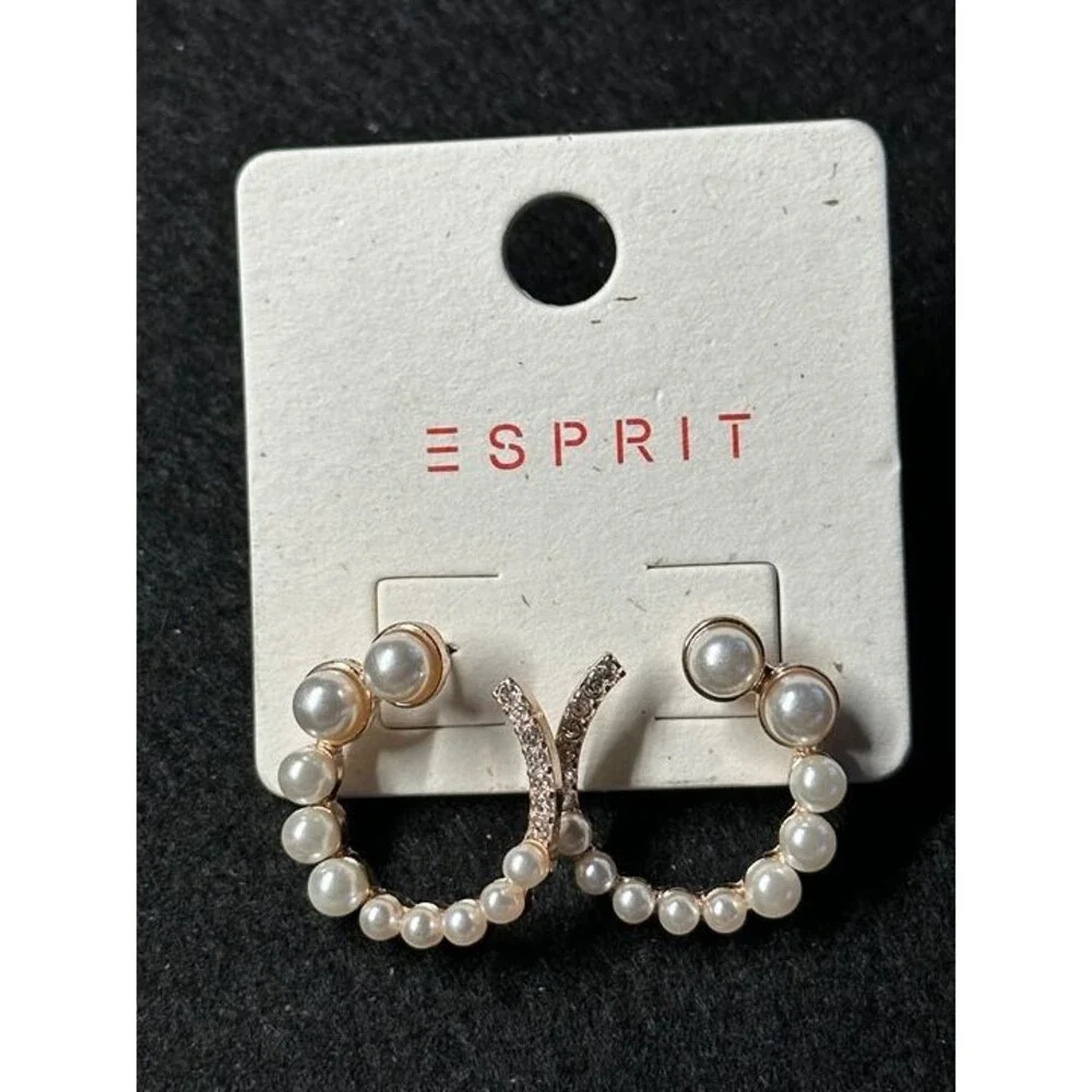 Esprit beautiful pair