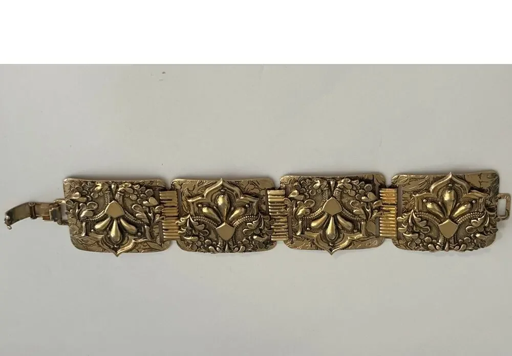 Vintage Gold Tone Panel Blacelet Victorian Style