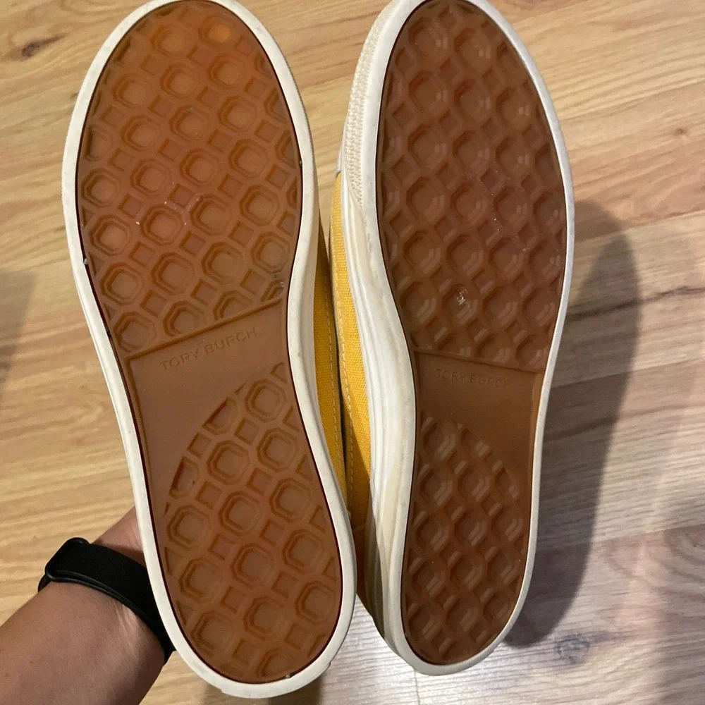 Tory Burch your visible inside