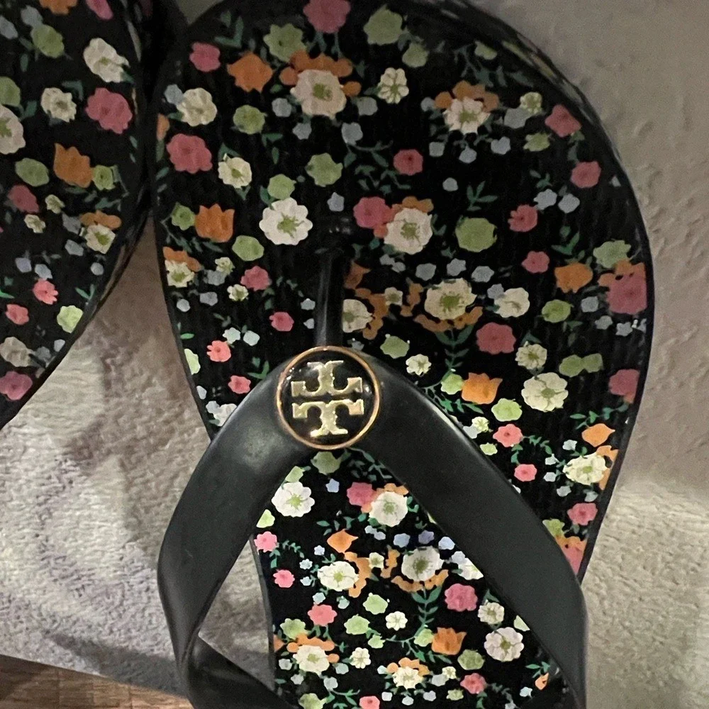 Tory Burch women size