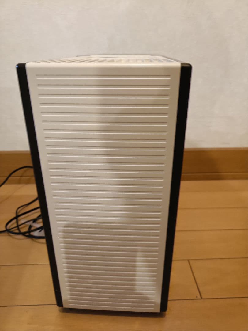[Price Reduced] Humidifier HD-RX318 with Instruction Manual - Digital Display
